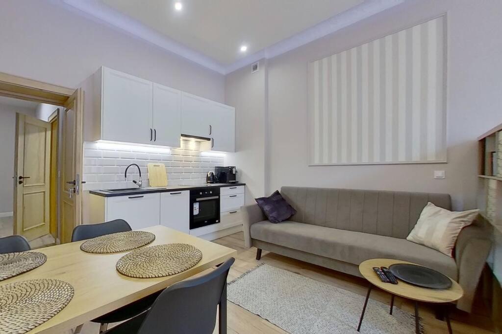 Shortstay Wroclaw Traugutta A Exterior photo